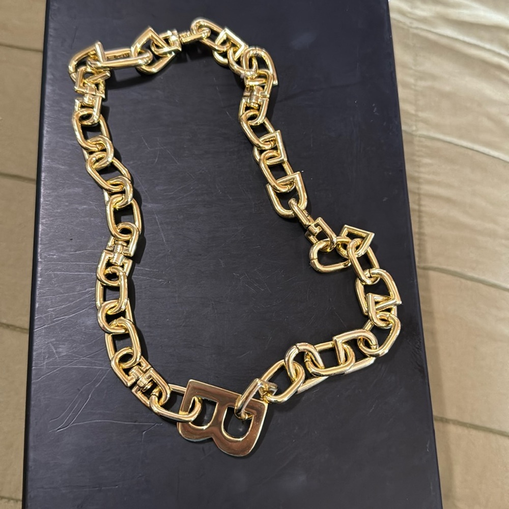 Beautiful necklace or chocker